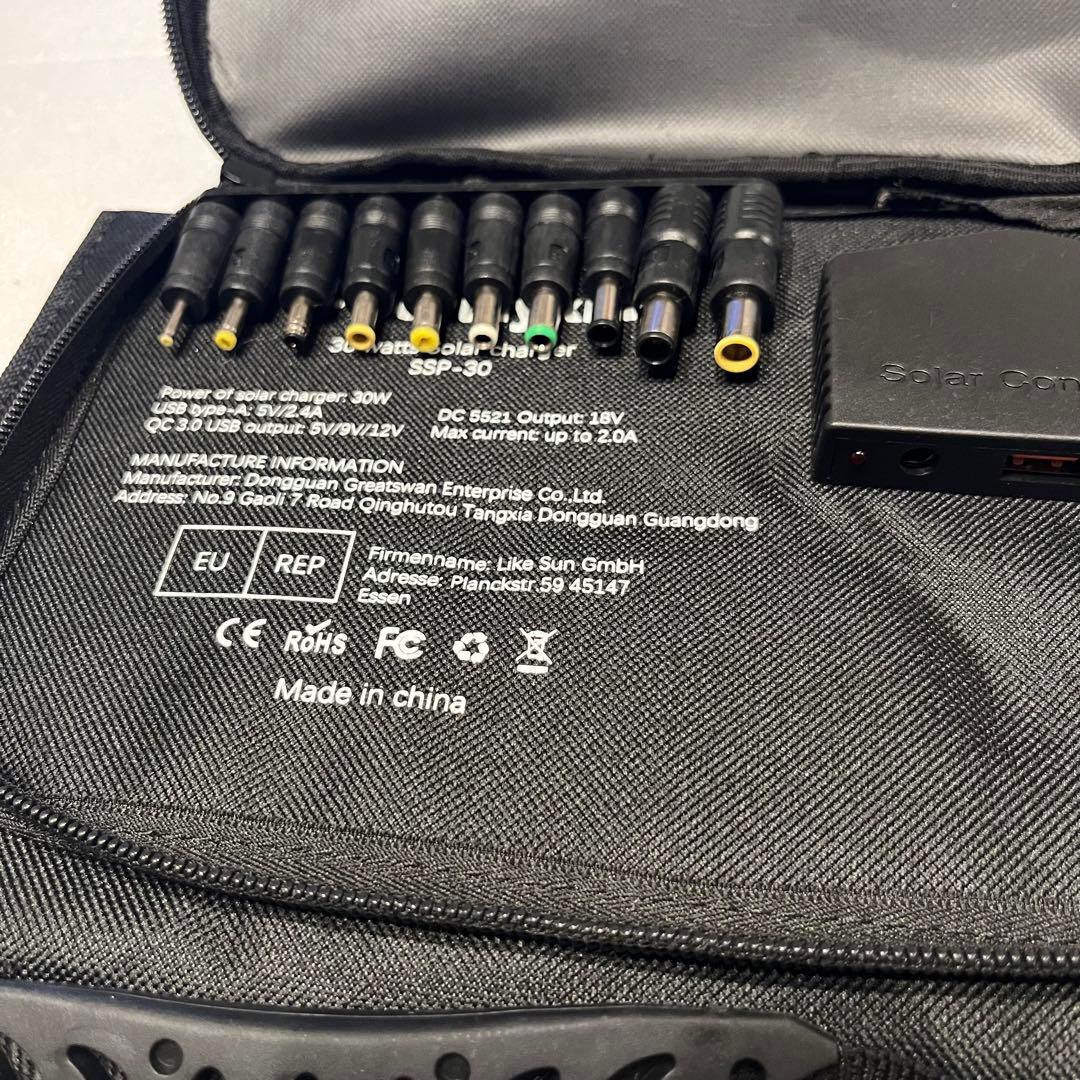 災害時に活躍携帯用ソーラー30W折りたたみ式 充電装置 アウトドア