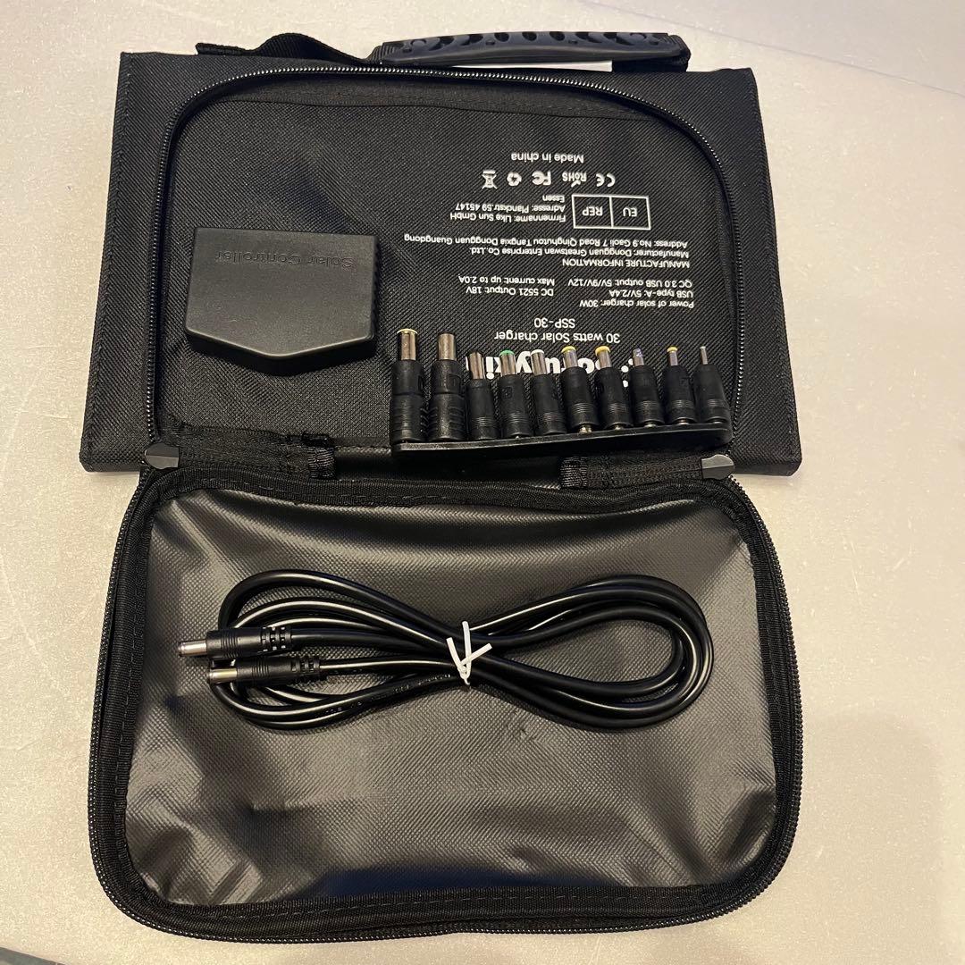 災害時に活躍携帯用ソーラー30W折りたたみ式 充電装置 アウトドア