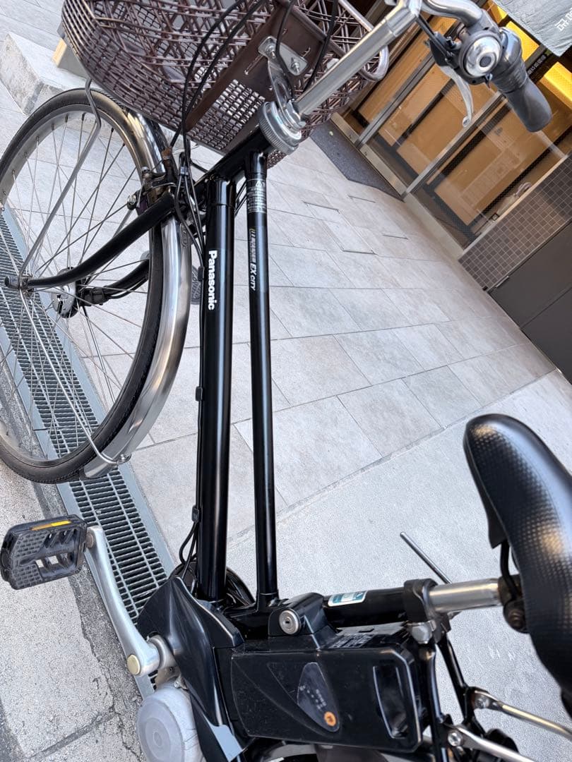 大阪府　Panasonic 電動アシスト自転車 ブラック　27インチ