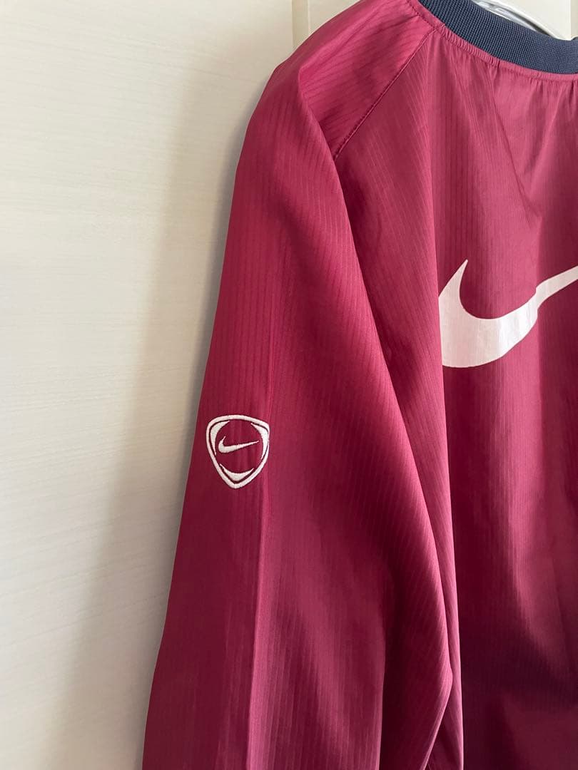Nike バーガンディ ウィンドブレーカー プルオーバー