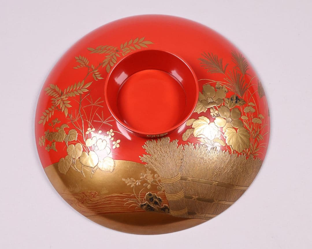 【MB183】加賀蒔絵 花鳥本金蒔絵 大盃 盃台 天然木漆塗 鶏 松竹梅 鶴霊芝