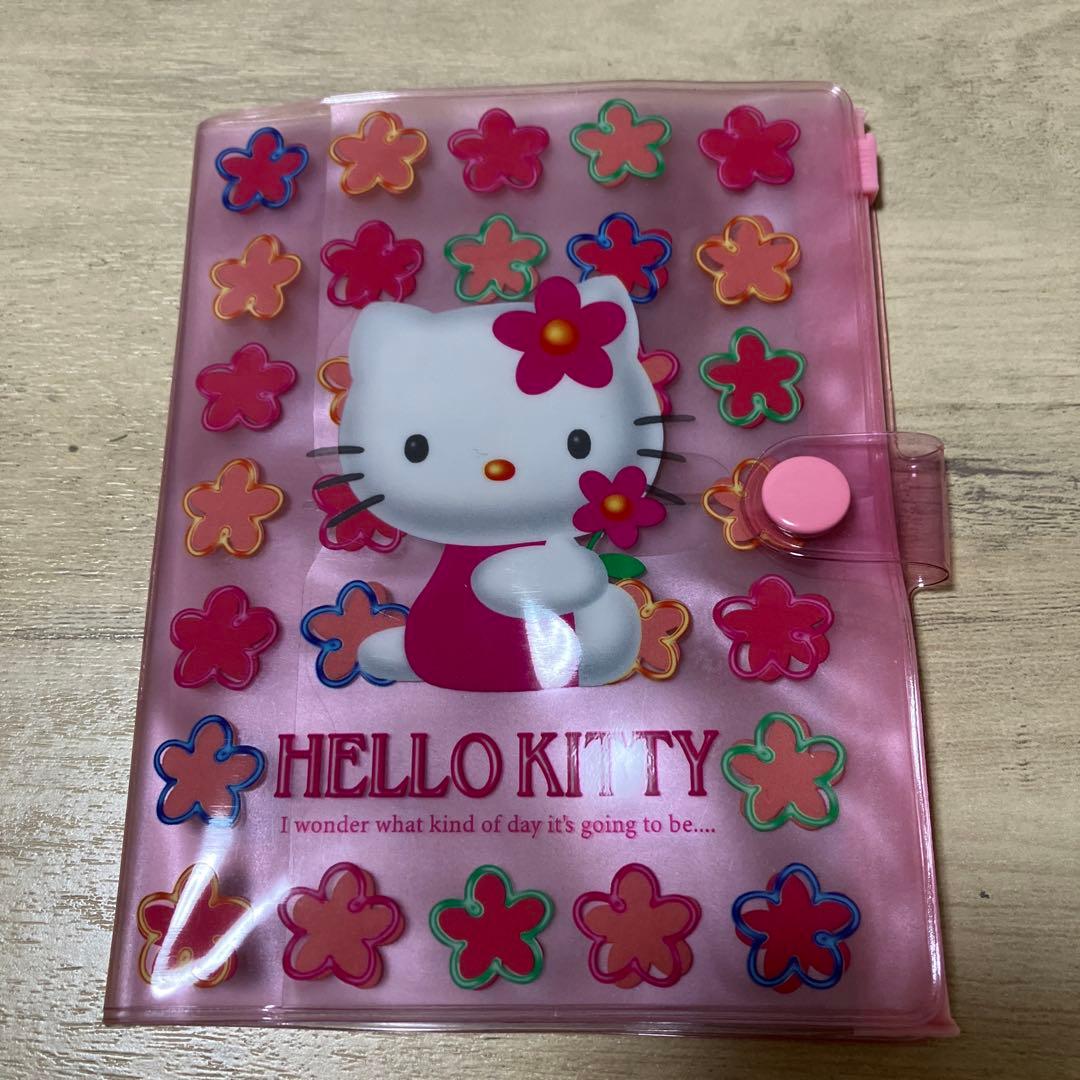 レア❣️HELLO KITTY 保険証ケース