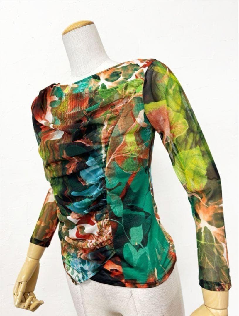 【Mサイズ】新品　JOAN社交ダンス ボタニカル柄デザインカットソー緑ｊ9066