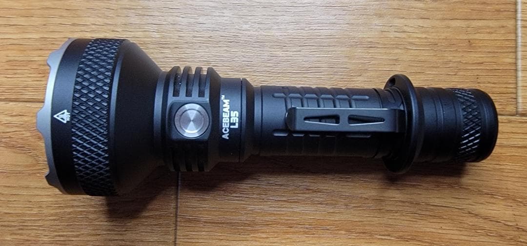 ACEBEAM L35 5000ルーメン 懐中電灯