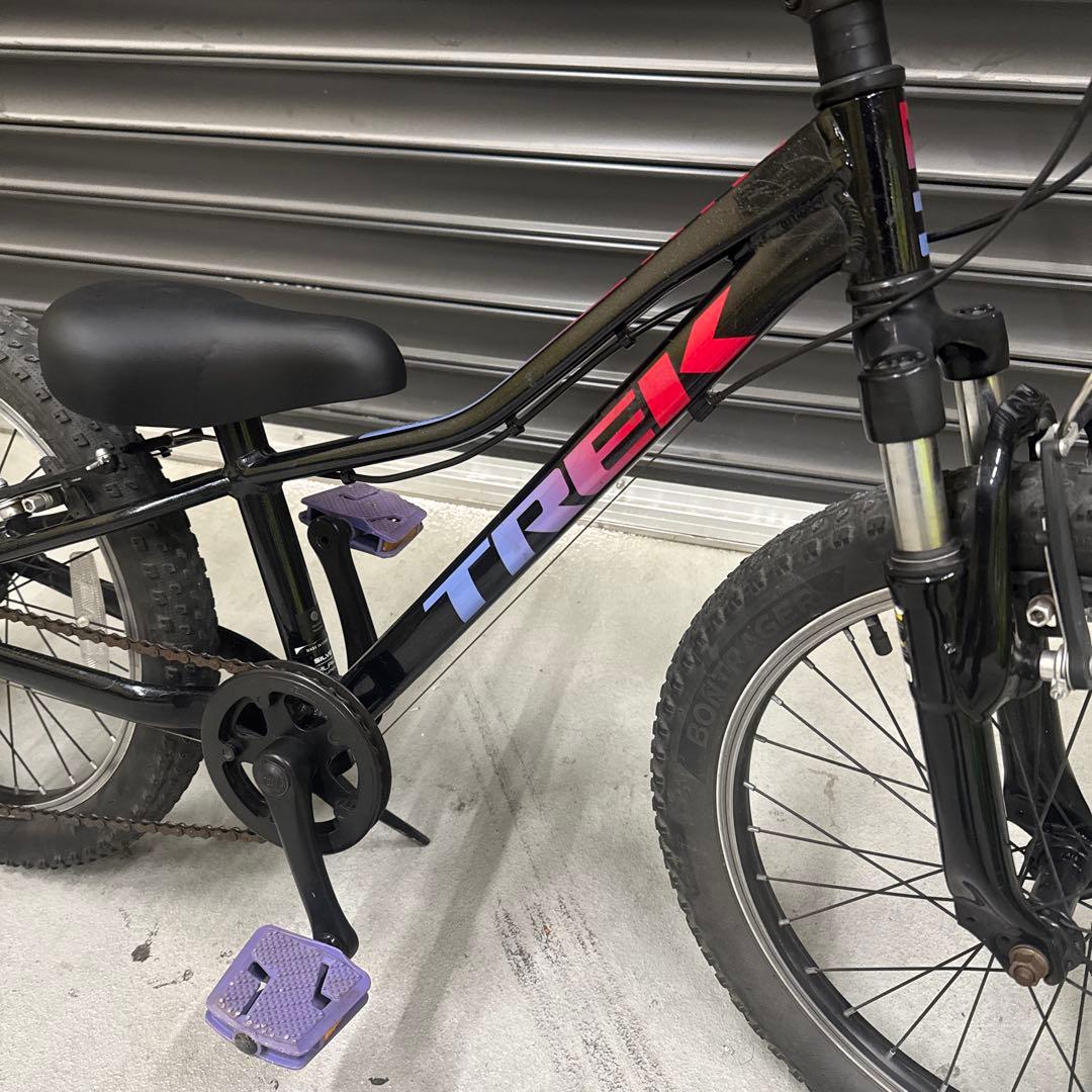 トレック　『PRECALIBER 20』　ブラック／パープル