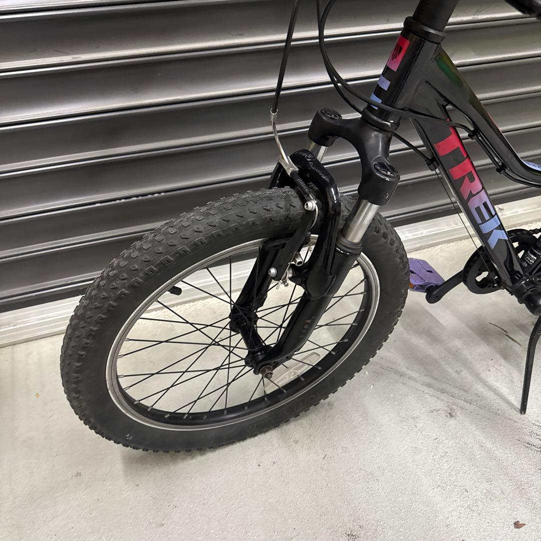 トレック　『PRECALIBER 20』　ブラック／パープル