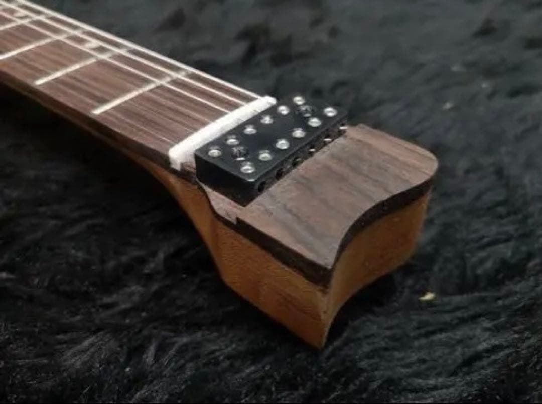 小*平様 エレキギター ブラック 24フレット ハムバッカー