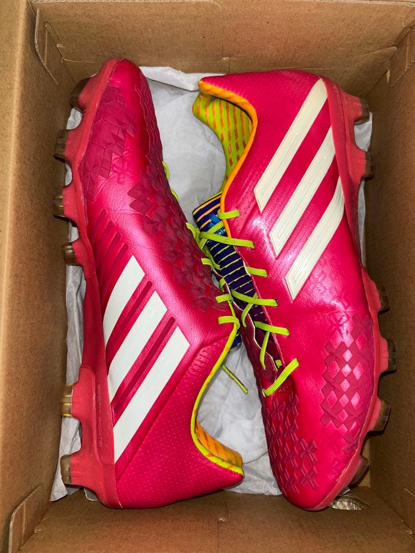 アディダス サッカースパイク プレデター リーサルゾーン HG 27cm