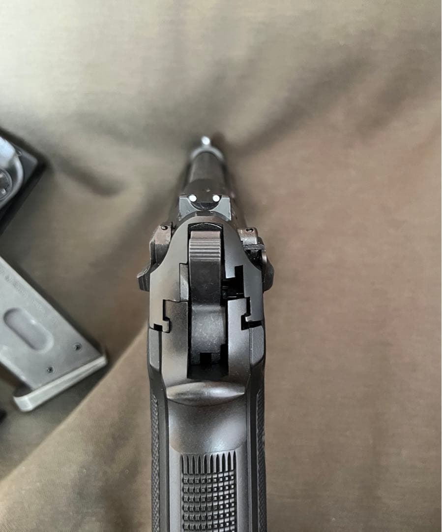⭐︎マルイM9A1ロングマガジン&予備マガ2&ホルスターも付いてます(*'▽'*)