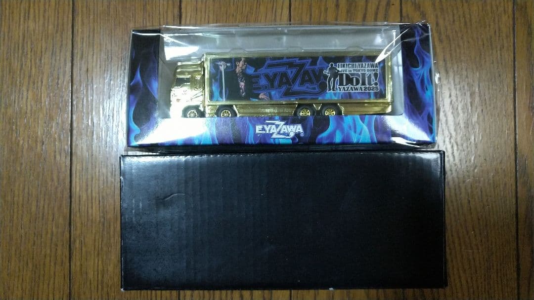 矢沢永吉 トランポ型ミニカー(Do it!LIVE in TOKYO DOME)