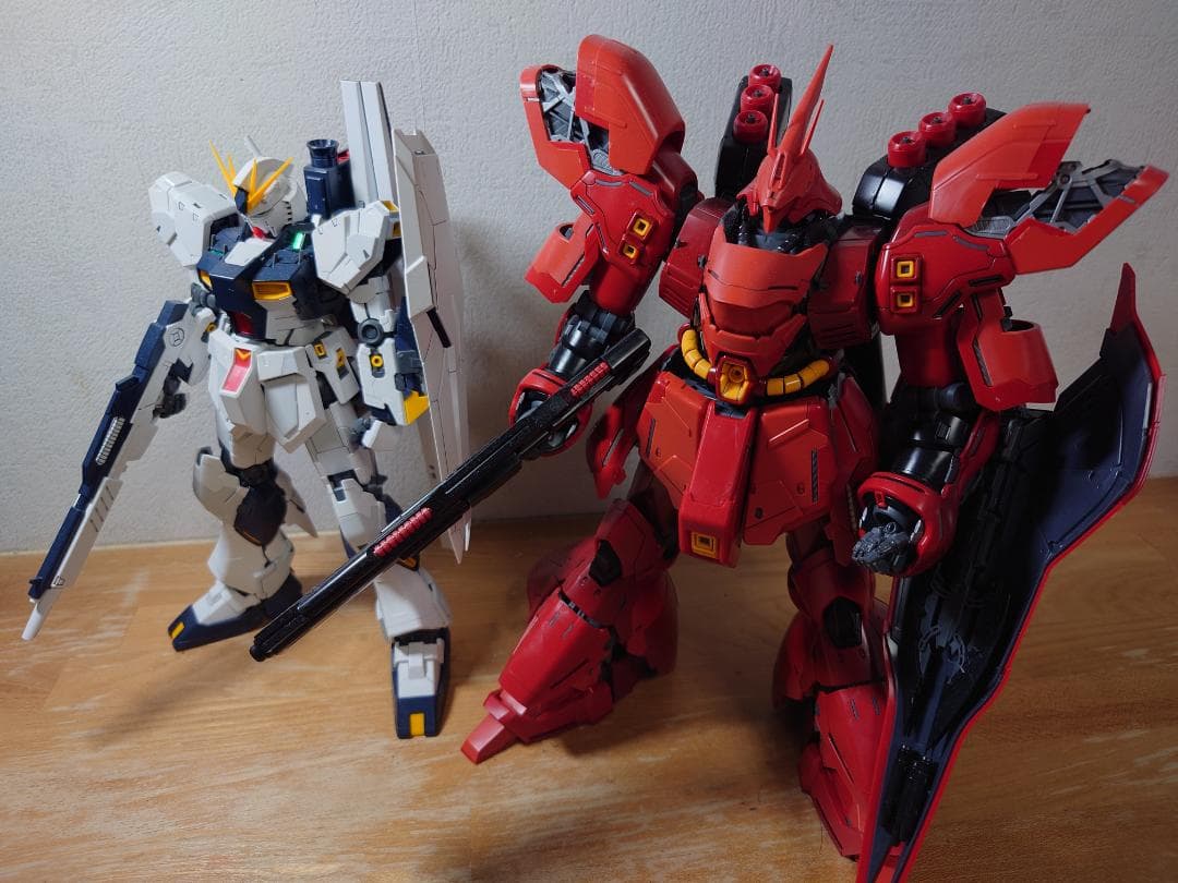MG　νガンダム サザビーVer.Ka ガンプラ完成品2体セット
