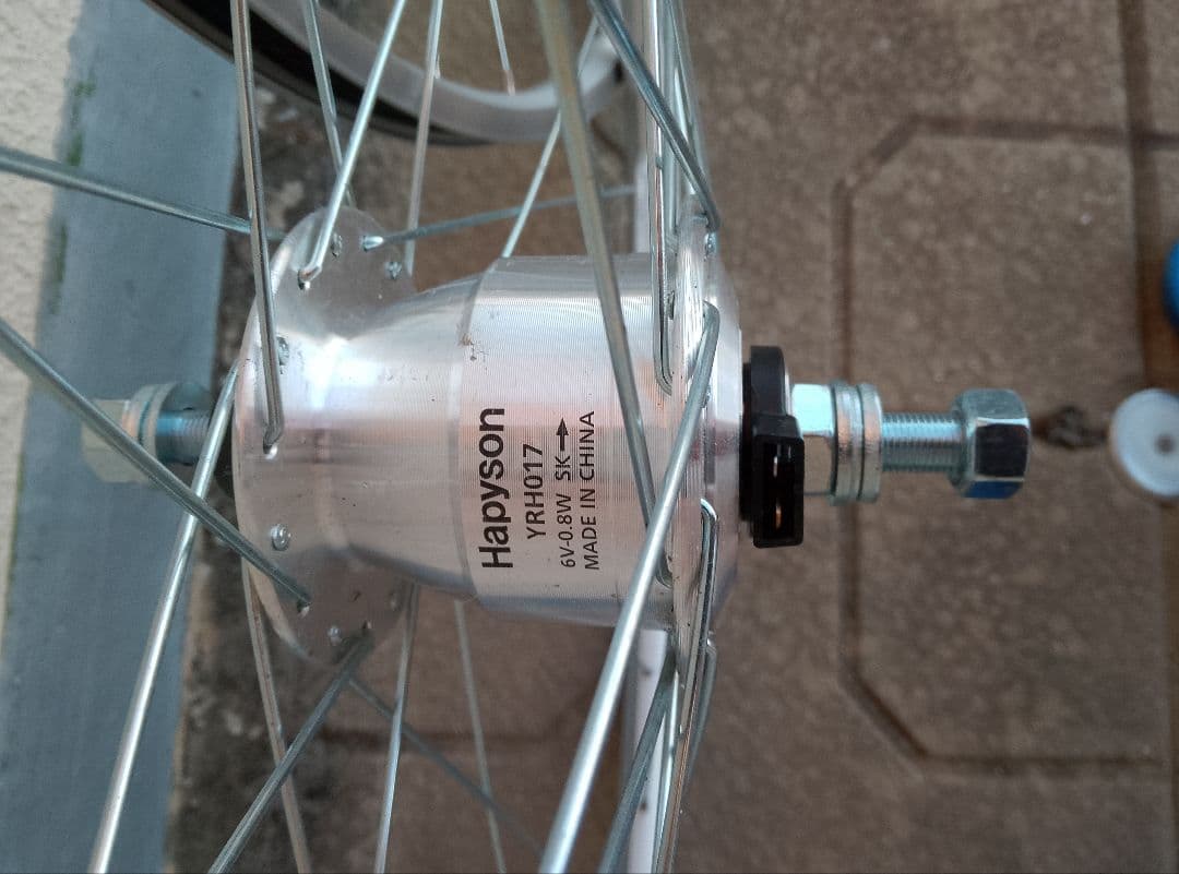 【送料込み】７００Cハブダイナモホイール前後　LEDライト付　英バルブ　７速