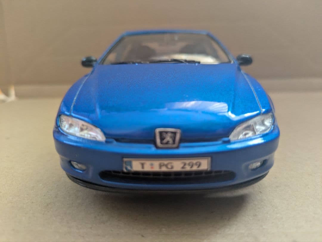プジョー 406 クーペ　1/24　ミニカー　WELLY　ウィリー