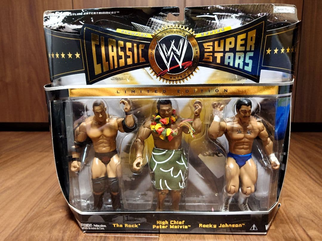 WWE The Rockファミリー フィギュアセット