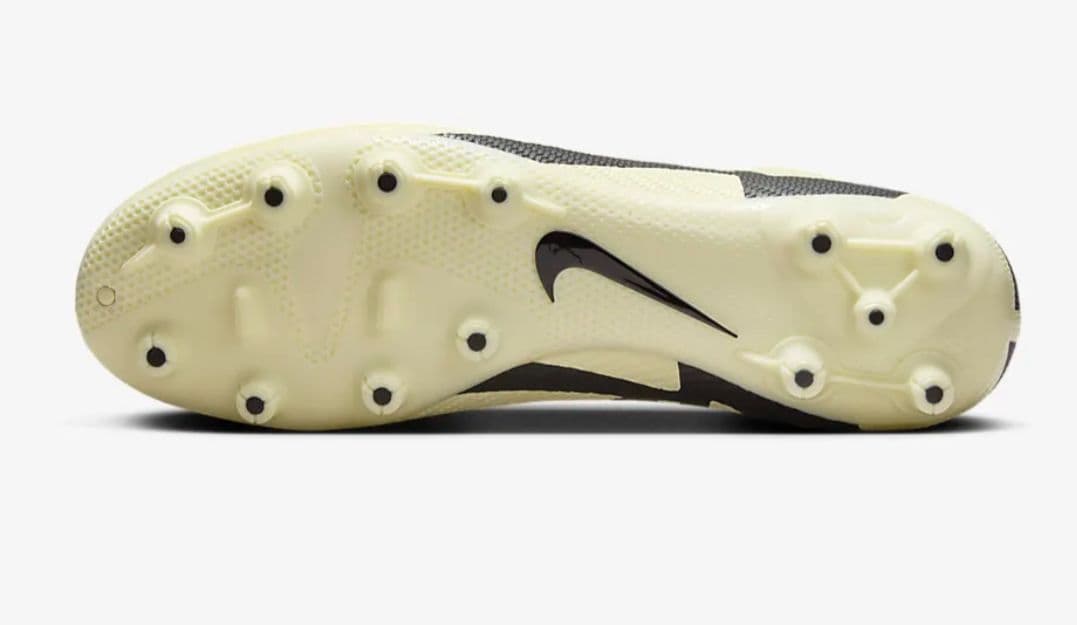 新品未使用 ナイキ マーキュリアル ヴェイパー 15 プロ HG 27.0