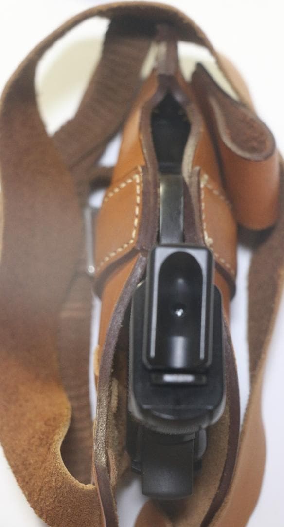 貴重　自動拳銃用（ワルサーＰＰＫ・モーゼルHSC等）革製ショルダーホルスター