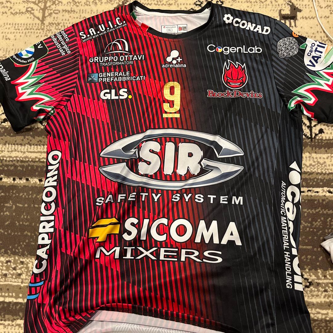 バレーボール　練習着　Tシャツ　セリエA