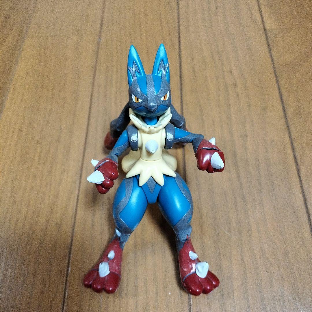 ポケモン　プラモデル　ゲノセクト　色違いゲノセクト　メガルカリオ　ミュウツー