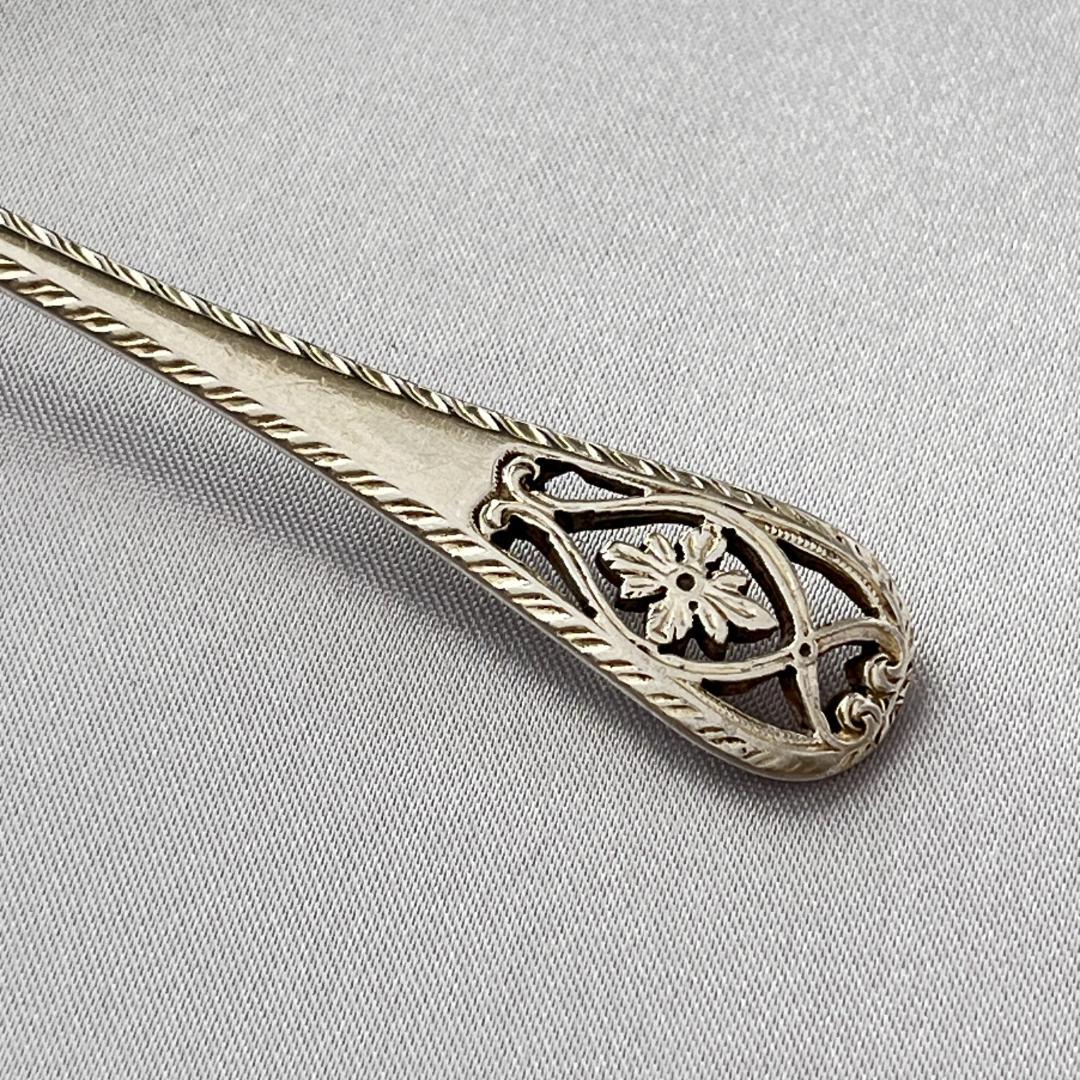 【James Dixon】 【純銀】透かしのバターナイフ 1911年