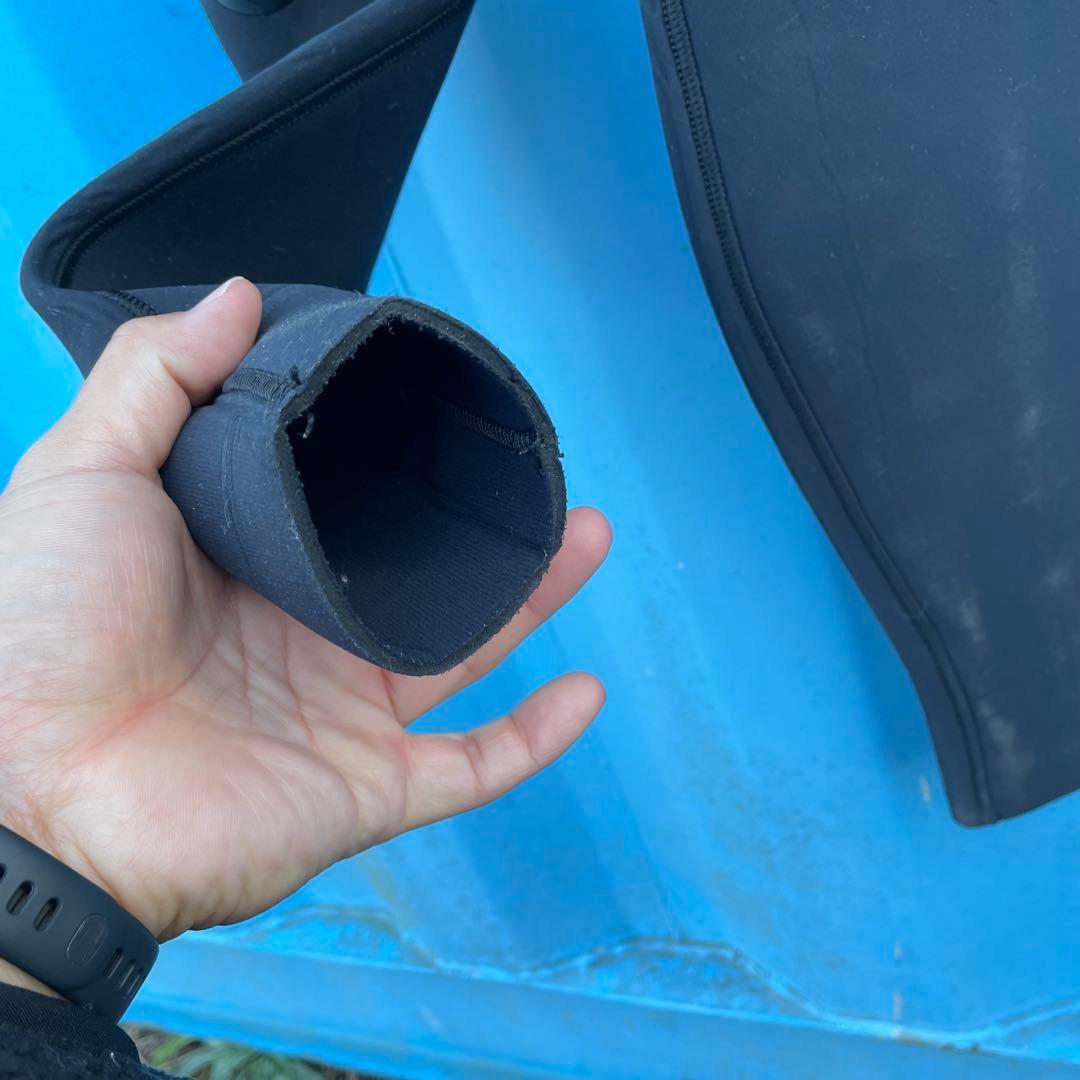 ビラボン　billabong ウェットスーツ　ジャーフル　MLサイズ　既製品