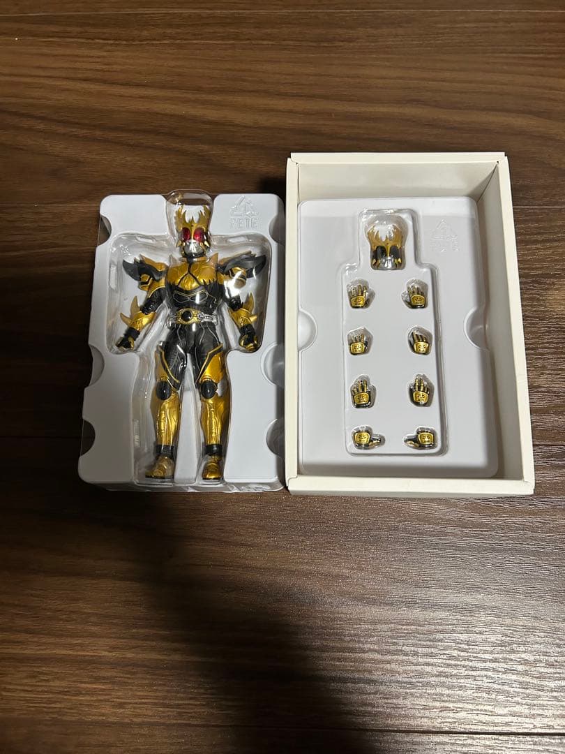 真骨彫ン・ダグバ・ゼバ&クウガライジングアルティメット&オーズブラカワニコンボ