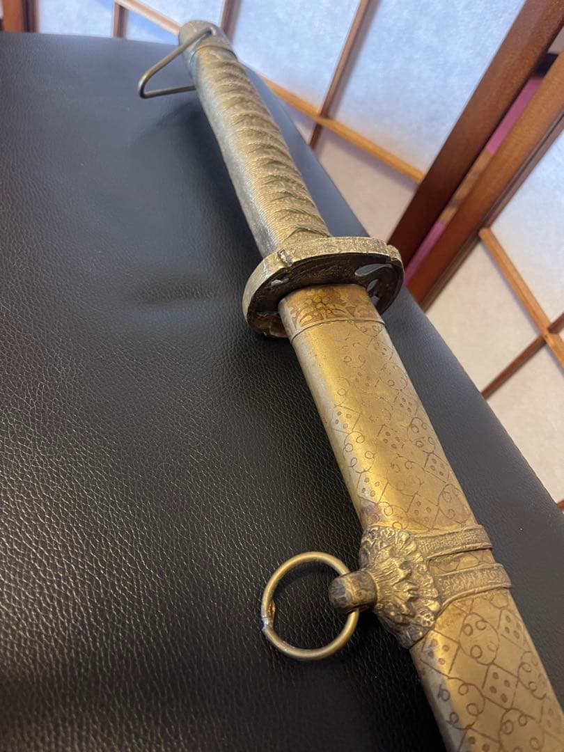 軍刀　天皇 昭和15年　佐藤小太郎　飾り軍刀　 模造刀　大　　日本刀