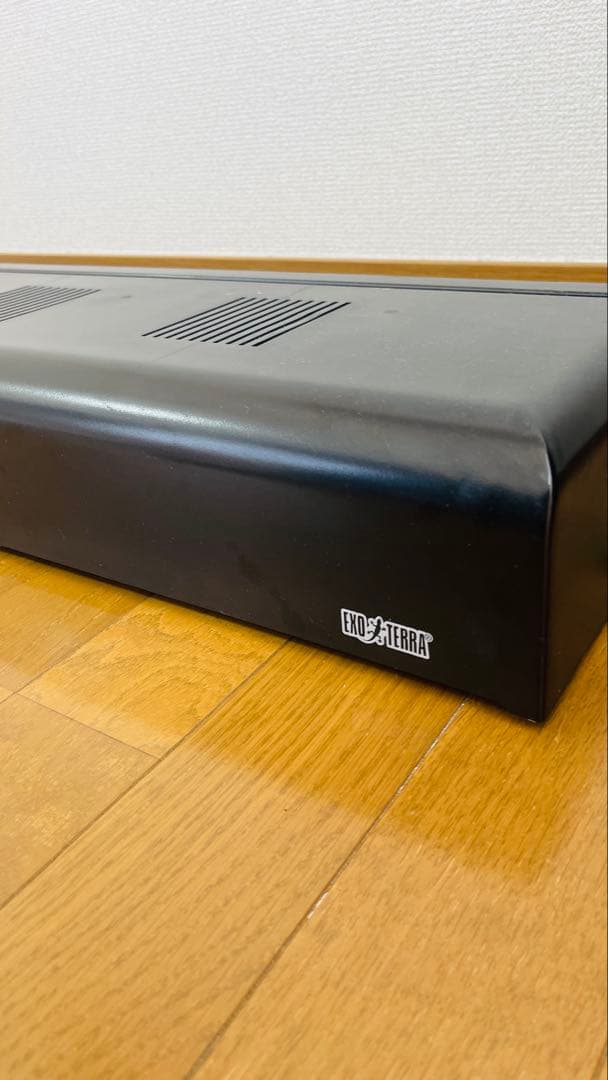 EXO TERRA 爬虫類用ライト 90センチA UVB新品ライト１個つき