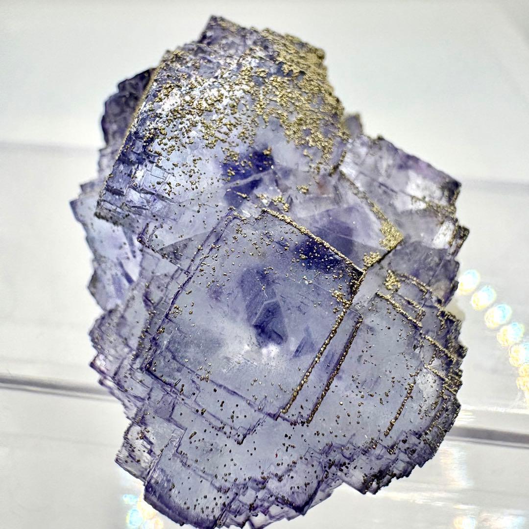 566 中国　ヤオガンシャン産　フローライト&パイライト