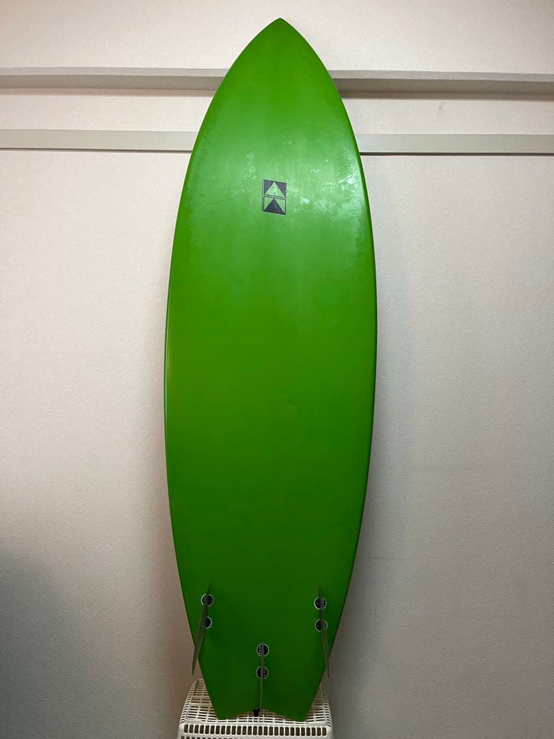 ミッドレングスサーフボード KATSU KAWAMINAMI