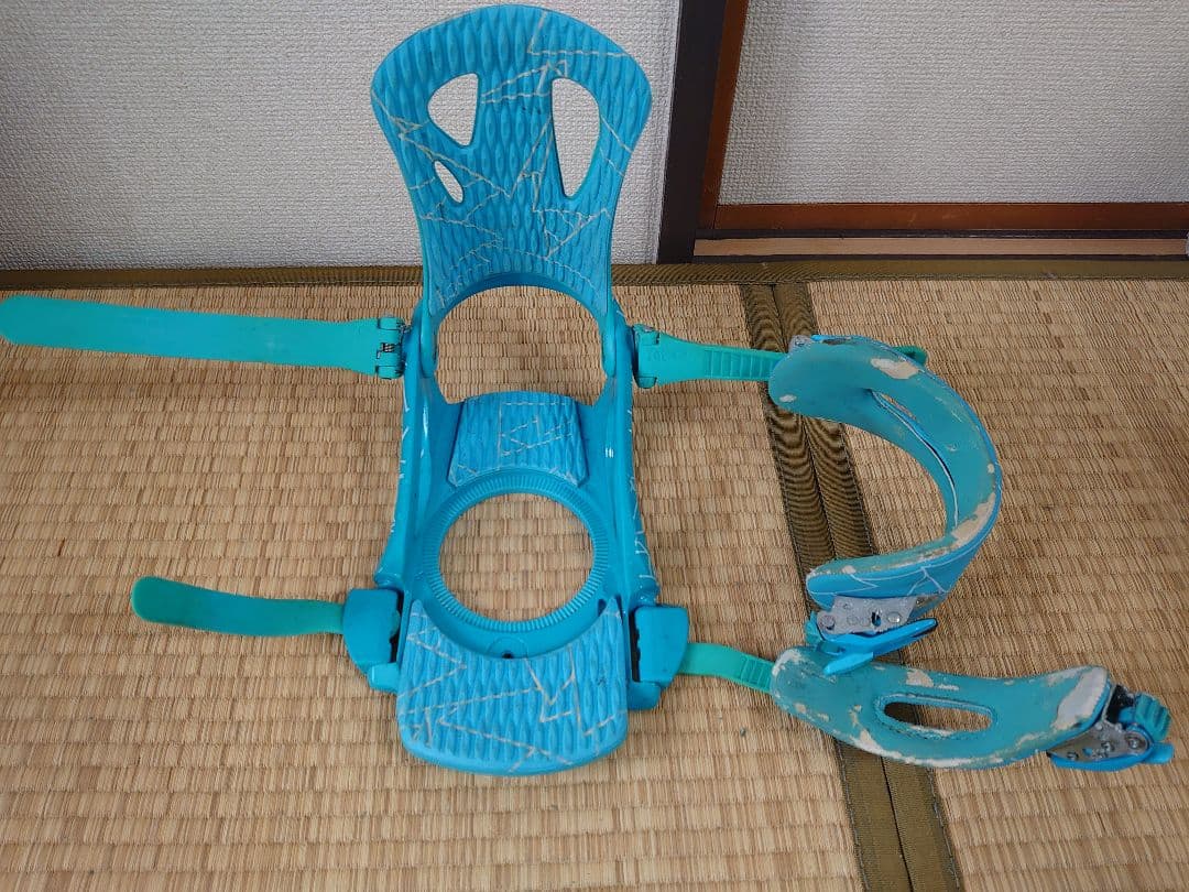 nx three 水色　青色