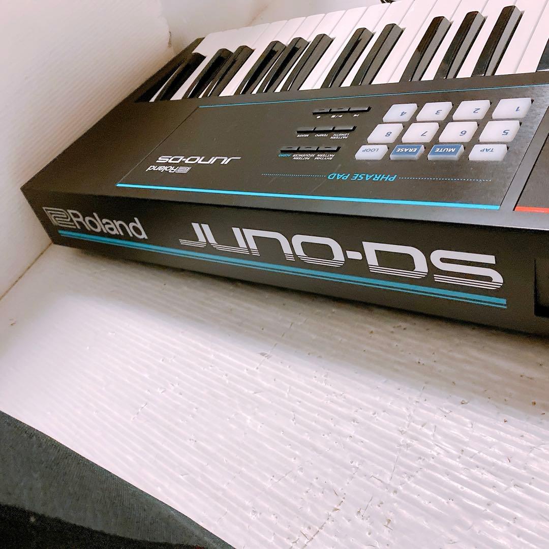 Roland JUNO-DS76 76鍵盤シンセサイザー ケース付き