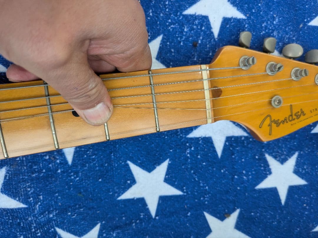 Eシリアル！　フェンダージャパン　ストラト　クラプトン仕様