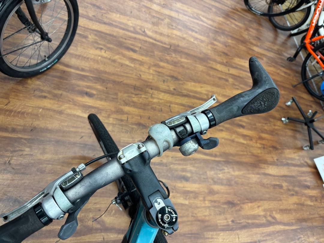 Bianchi クロスバイクreparto corse 水色