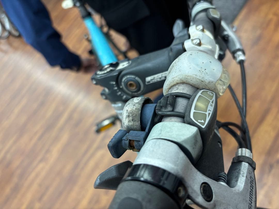 Bianchi クロスバイクreparto corse 水色