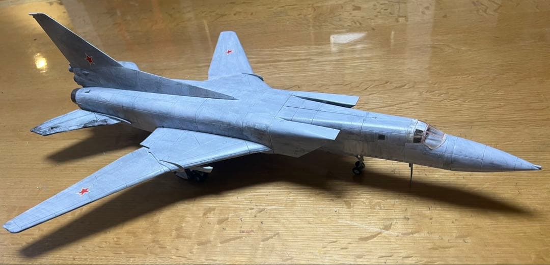 値下げ　ロシア空軍爆撃機 ツポレフTU 22Mバックファイヤ(1/72)