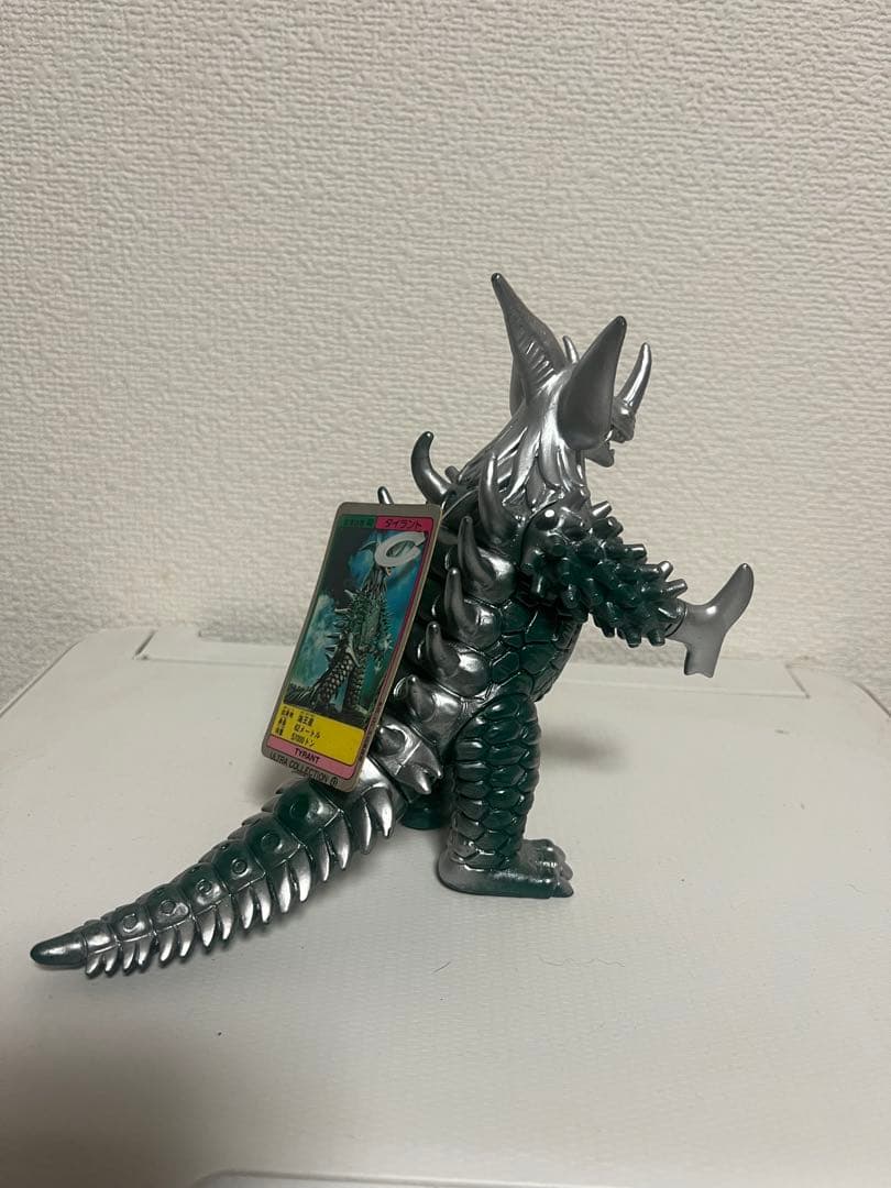 ウルトラ怪獣　タイラント初版　未使用　バンダイ