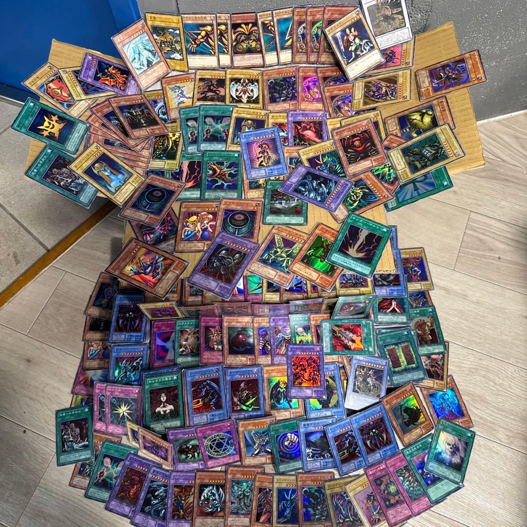 遊戯王　引退品　まとめ売り　遊戯王　まとめ 状態悪いものから美品まで様々