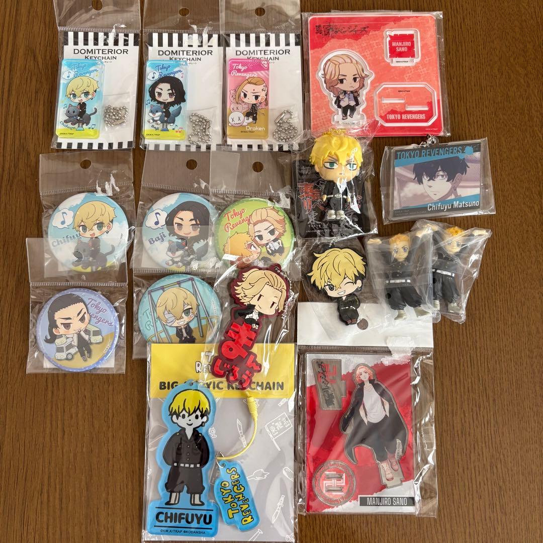 東京リベンジャーズ　一番くじ　アクスタ　缶バッジ　他　大量　まとめ売り