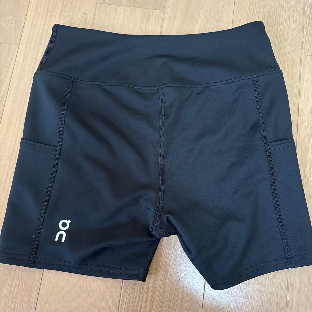 【美品】On テニスワンピース　XS ブラック