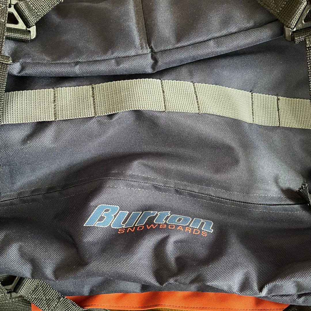 Burton＊大容量ダッフルバッグ ネイビーとオレンジ