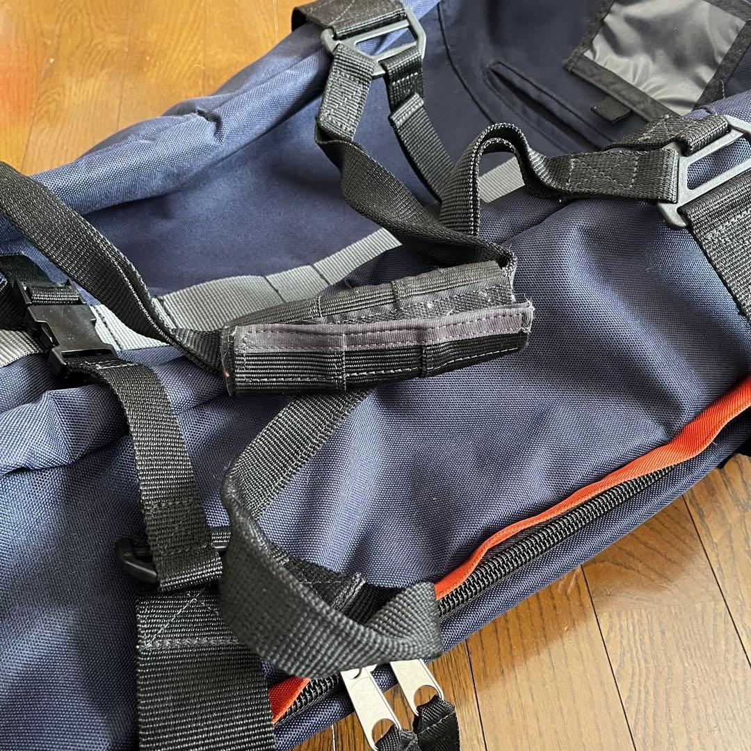 Burton＊大容量ダッフルバッグ ネイビーとオレンジ