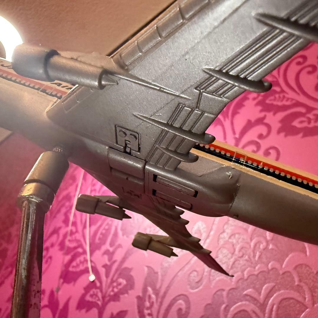 JA8101 JAL 日本航空　飛行機模型　メタル台座付　プルバックおまけ付き