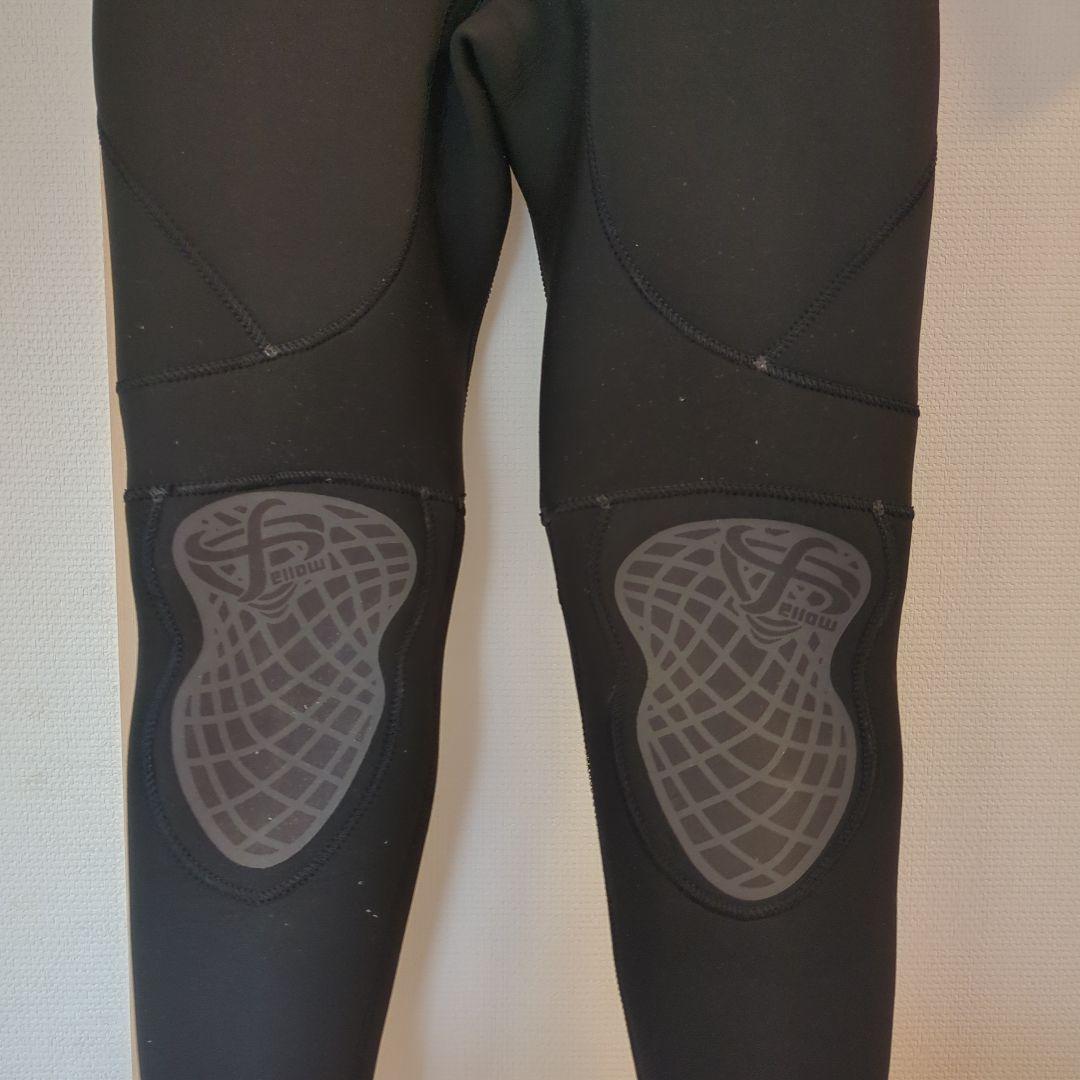 Fellowフルスーツ チェストジップ黒３ミリ　150センチ