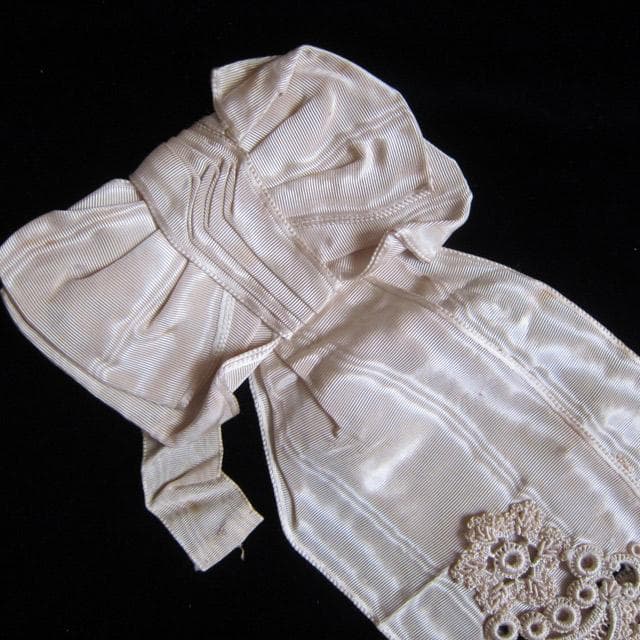 フランスアンティーク 絹リボン 腕章 プルミエコミニョン マクラメ編