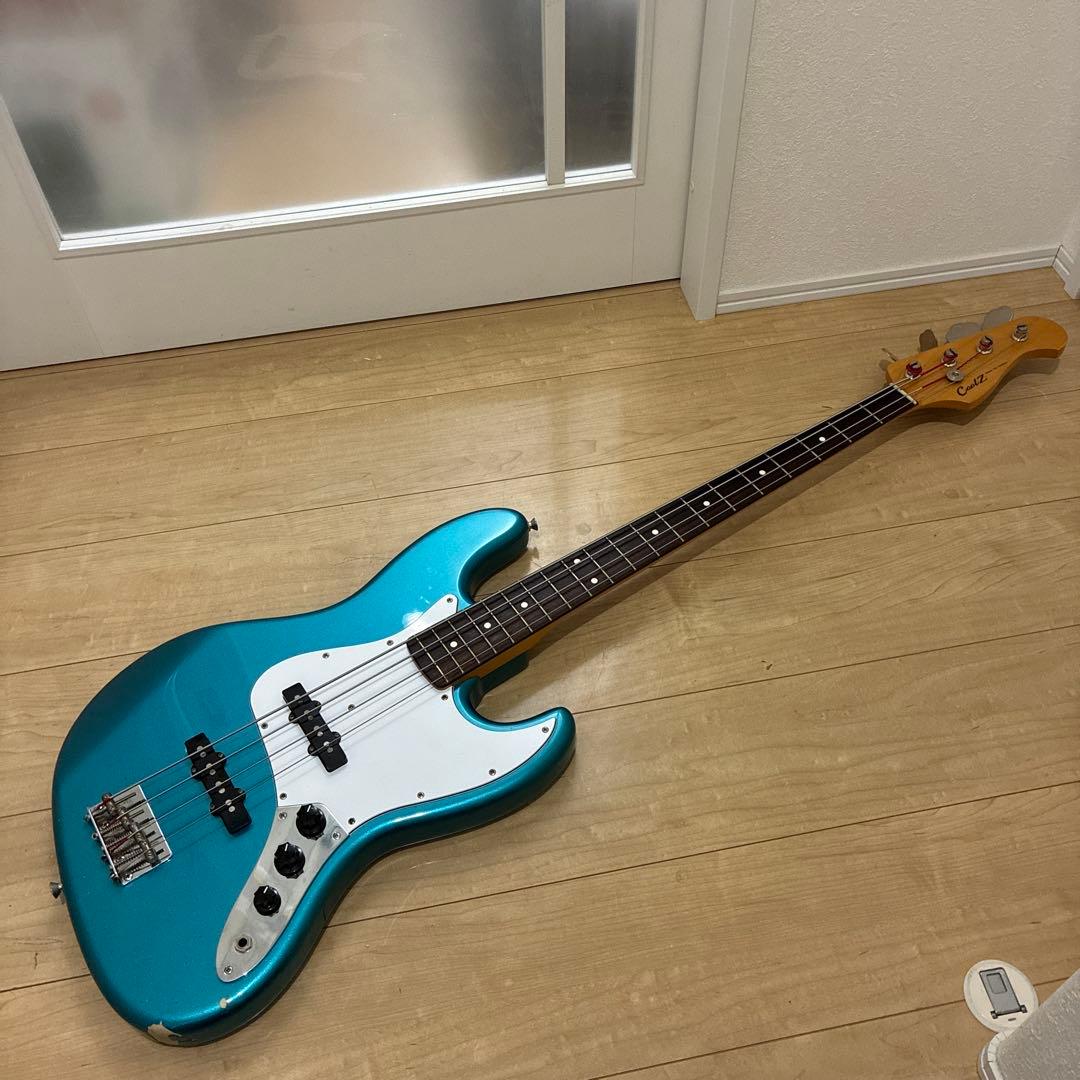 cool z 日本製　jazz bass タイプ　音良し！！調整済み　ラメカラー