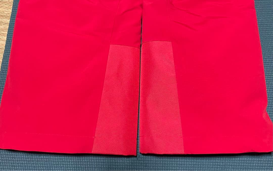 新品未使用　ピークパフォーマンス　サスペンダー付きスキーウェア