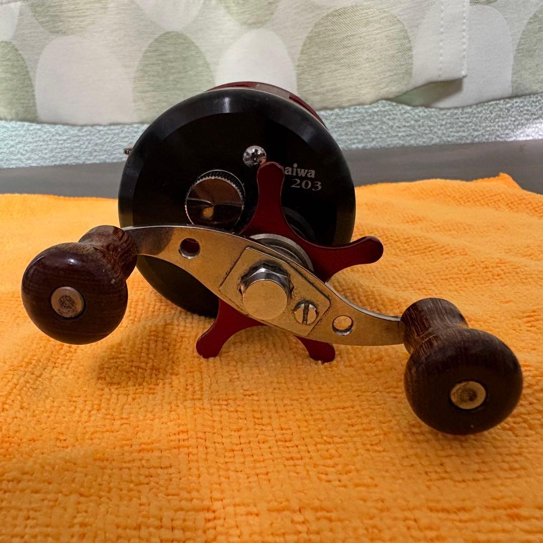 ☆激レア品☆ダイワ　ミリオネアSW203 日本製　　レア物ウッドハンドル付き