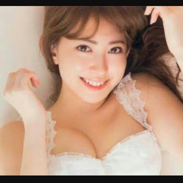 小嶋陽菜生写真大小31枚入り