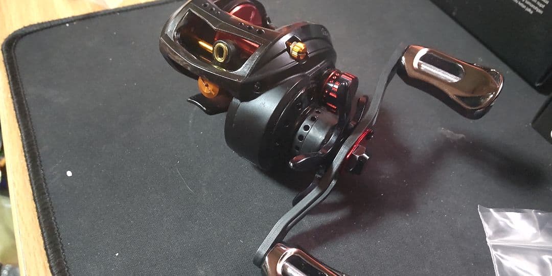 Abu Garcia11 REVO MGX ベイトリールCustom品