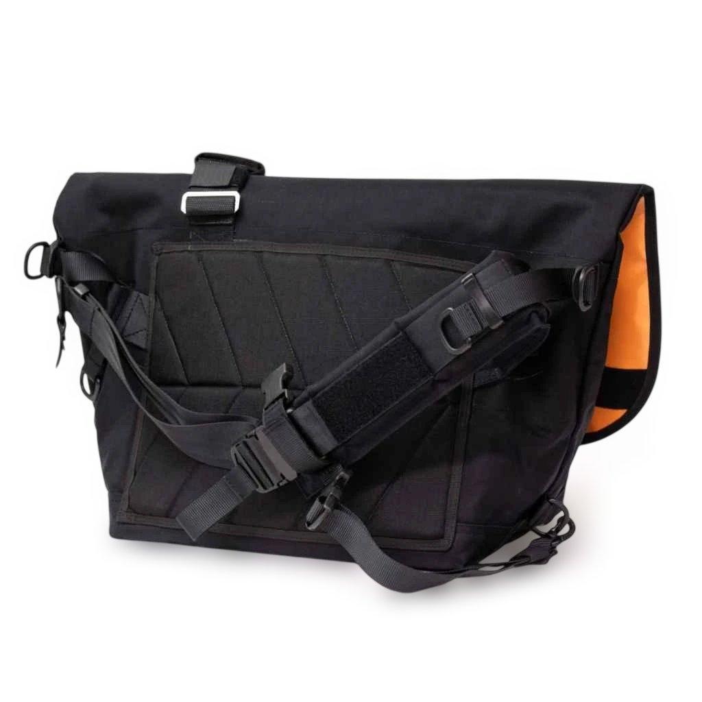 BAGABOO workhorse messenger bag Mサイズ